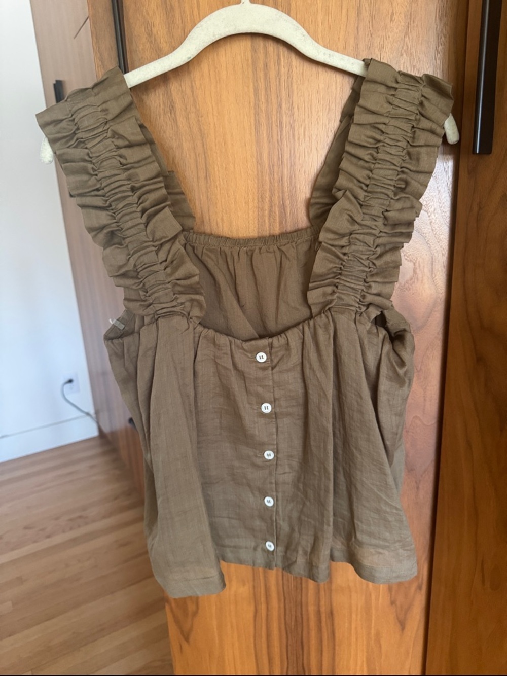 FRAME Ruffle Strap Top - Picture 3 of 4